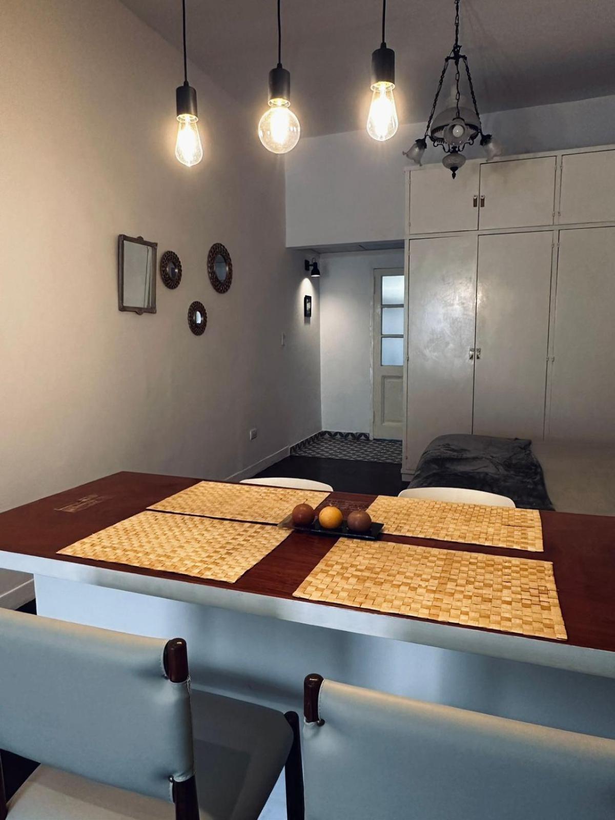 Calido Monoambiente Con Amplia Cocina En Devoto Apartment